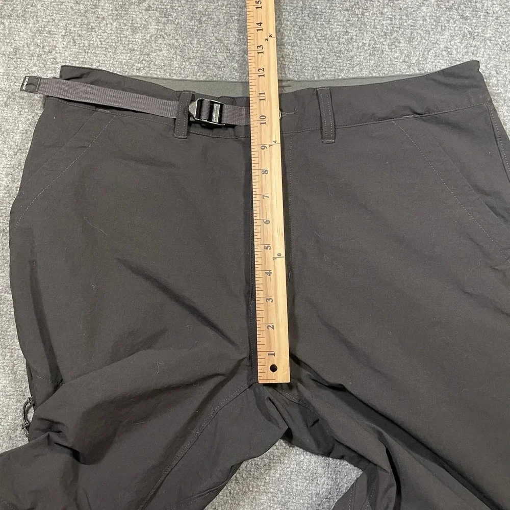 Patagonia Quandary Zip off Convertible Pants Men's 36 Black Hiking Gorpcore